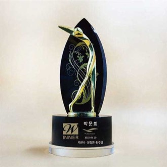 ���� Ʈ���� ũ����Ż TR-66